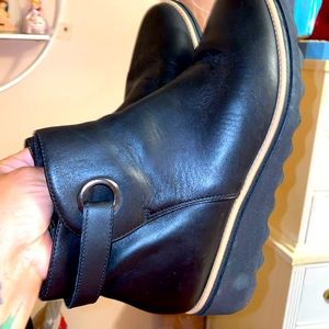 Women’s Clark’s boots